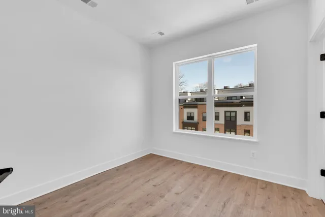 $5,800 | 5372 Zenith Overlook, Bethesda, MD 20816