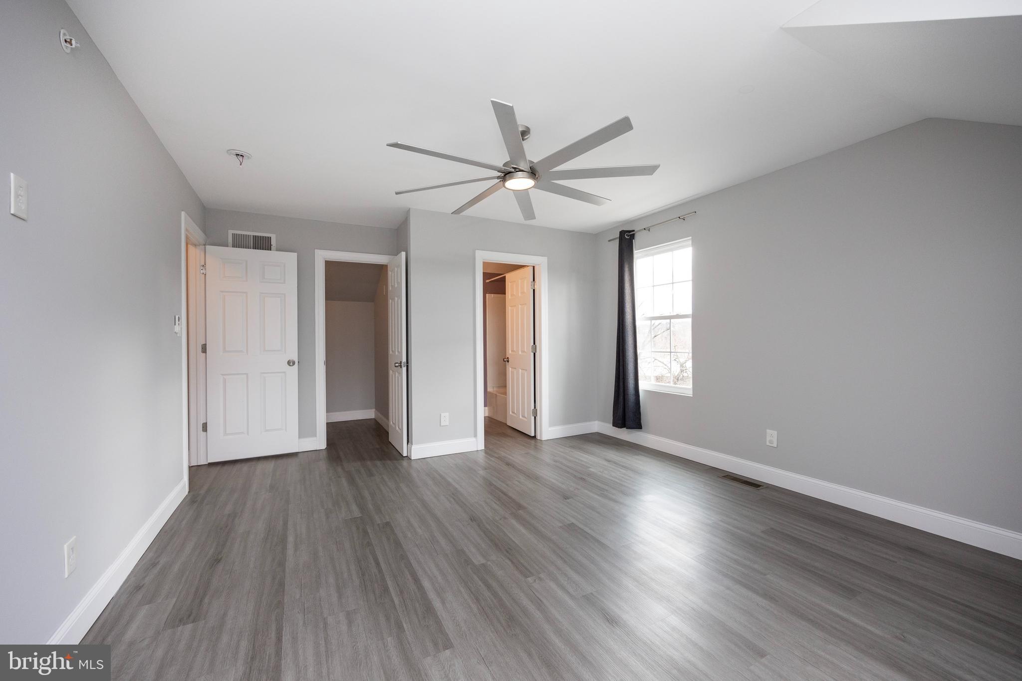 622 Fulton Street Conshohocken, PA 19428 - Photo 25 of 39 3rd floor bedroom with full bath