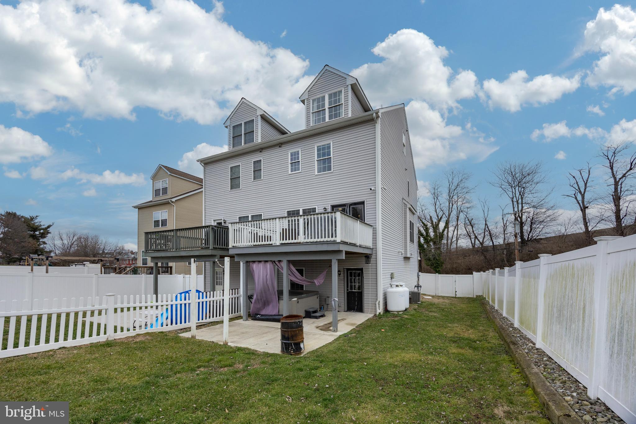 622 Fulton Street Conshohocken, PA 19428 - Photo 37 of 39 rear view of property large fenced yard