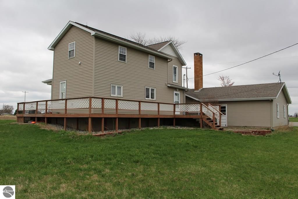 5135 South Shepherd Road Shepherd, MI 48883 - Photo 2 of 24 1783539-1.JPG