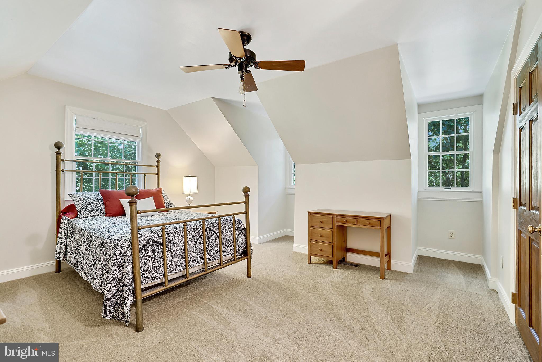 6692 Tapps Ford Road Amissville, VA 20106 - Photo 29 of 37 Bedroom