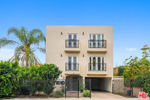 $4,495 | 1357 Seward Street, Los Angeles, CA 90028