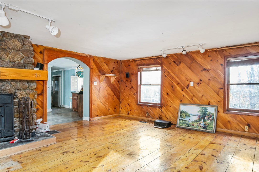 366 Gardiner Road Richmond, RI 02892 - Photo 17 of 36