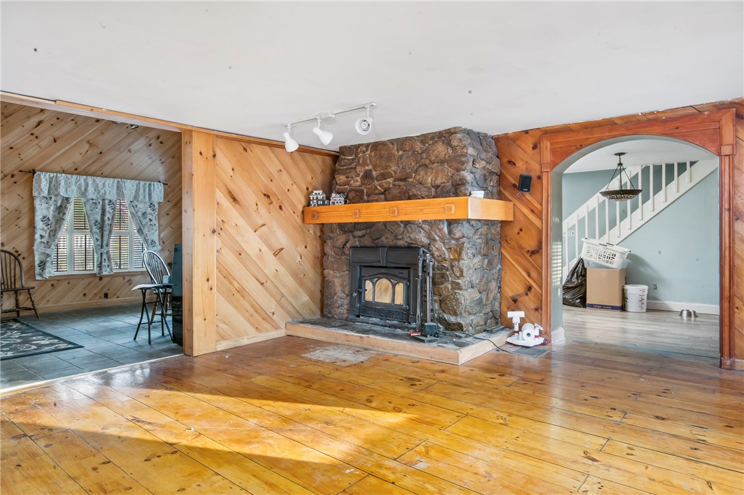 366 Gardiner Road Richmond, RI 02892 - Photo 18 of 36