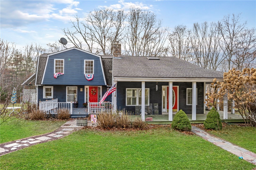 366 Gardiner Road Richmond, RI 02892 - Photo 2 of 36