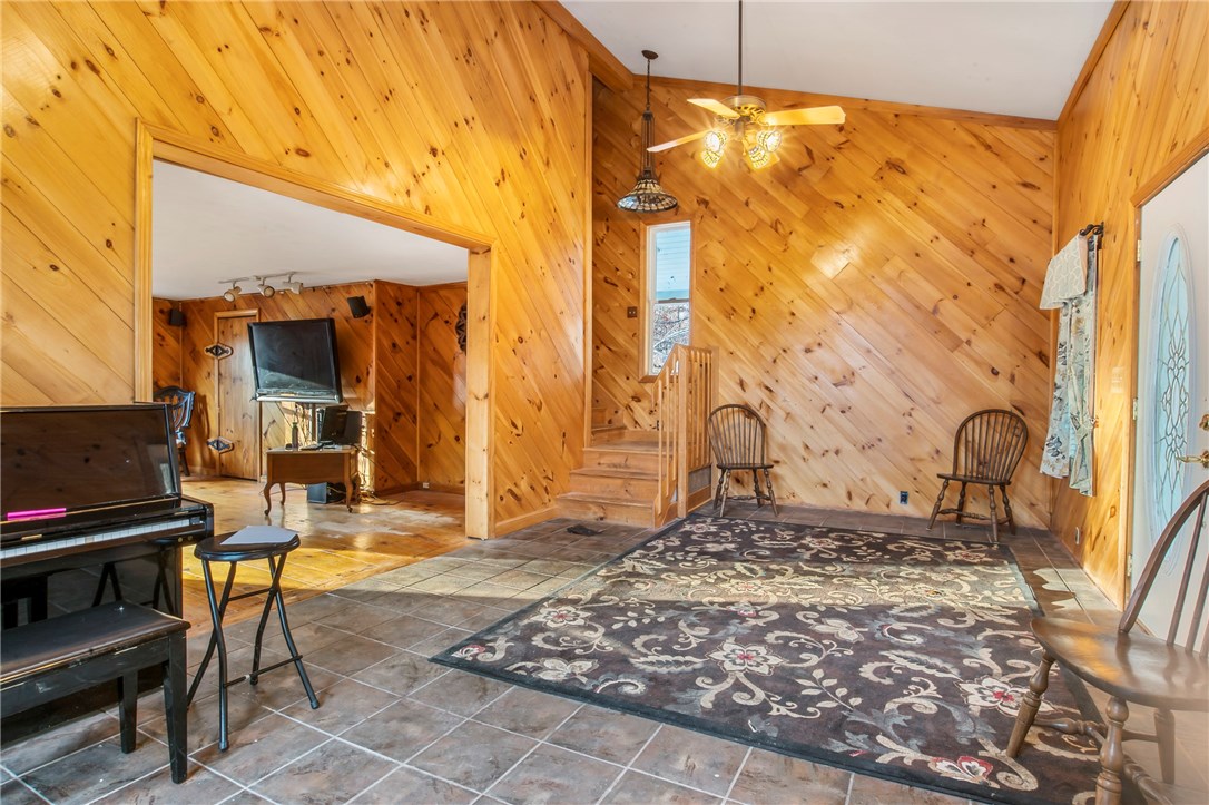 366 Gardiner Road Richmond, RI 02892 - Photo 21 of 36