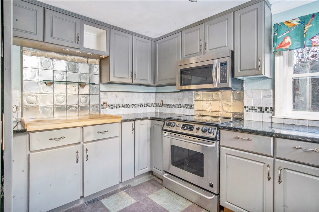 366 Gardiner Road Richmond, RI 02892 - Photo 25 of 36