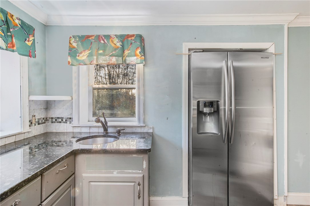 366 Gardiner Road Richmond, RI 02892 - Photo 28 of 36