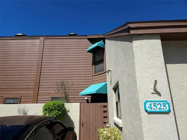 $175,000 | 4525 Park Lake Terrace South, Bradenton, FL 34209