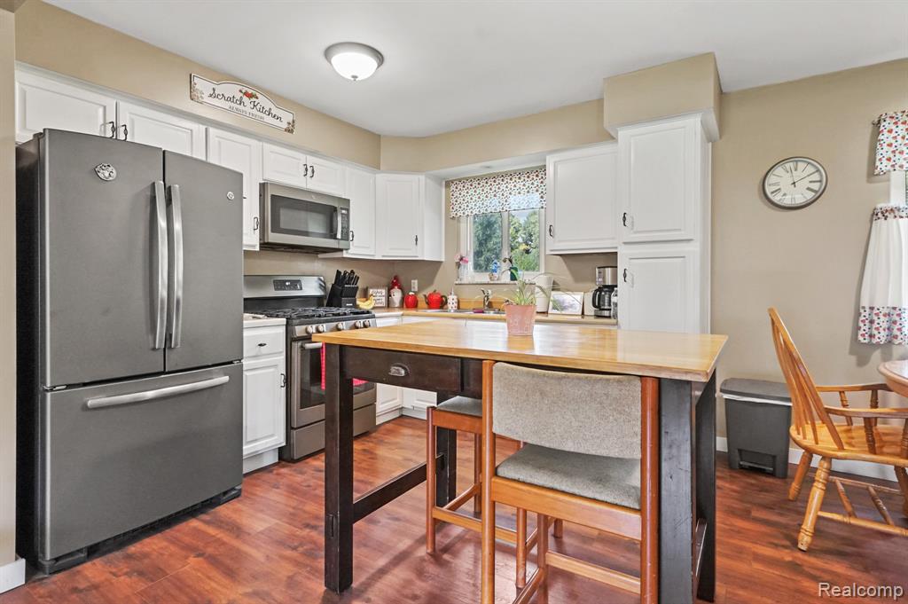 5014 Oak Hill Road Clarkston, MI 48348 - Photo 6 of 29