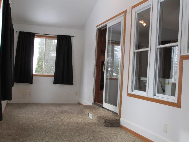 847 West Chestnut Street Freeport, IL 61032 - Photo 6 of 17