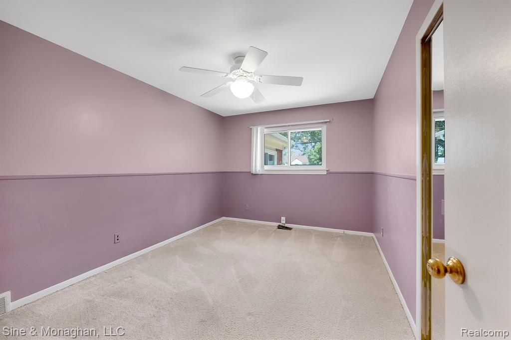 1901 Kemp Road Bloomfield Hills, MI 48302 - Photo 22 of 35