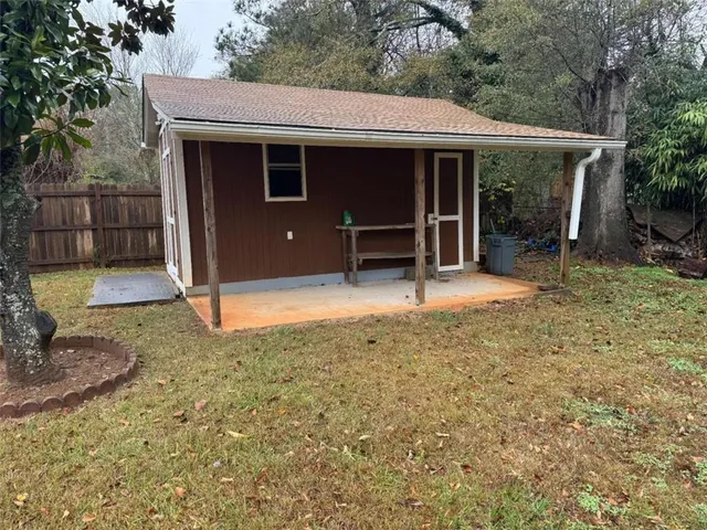 a view of outdoor space