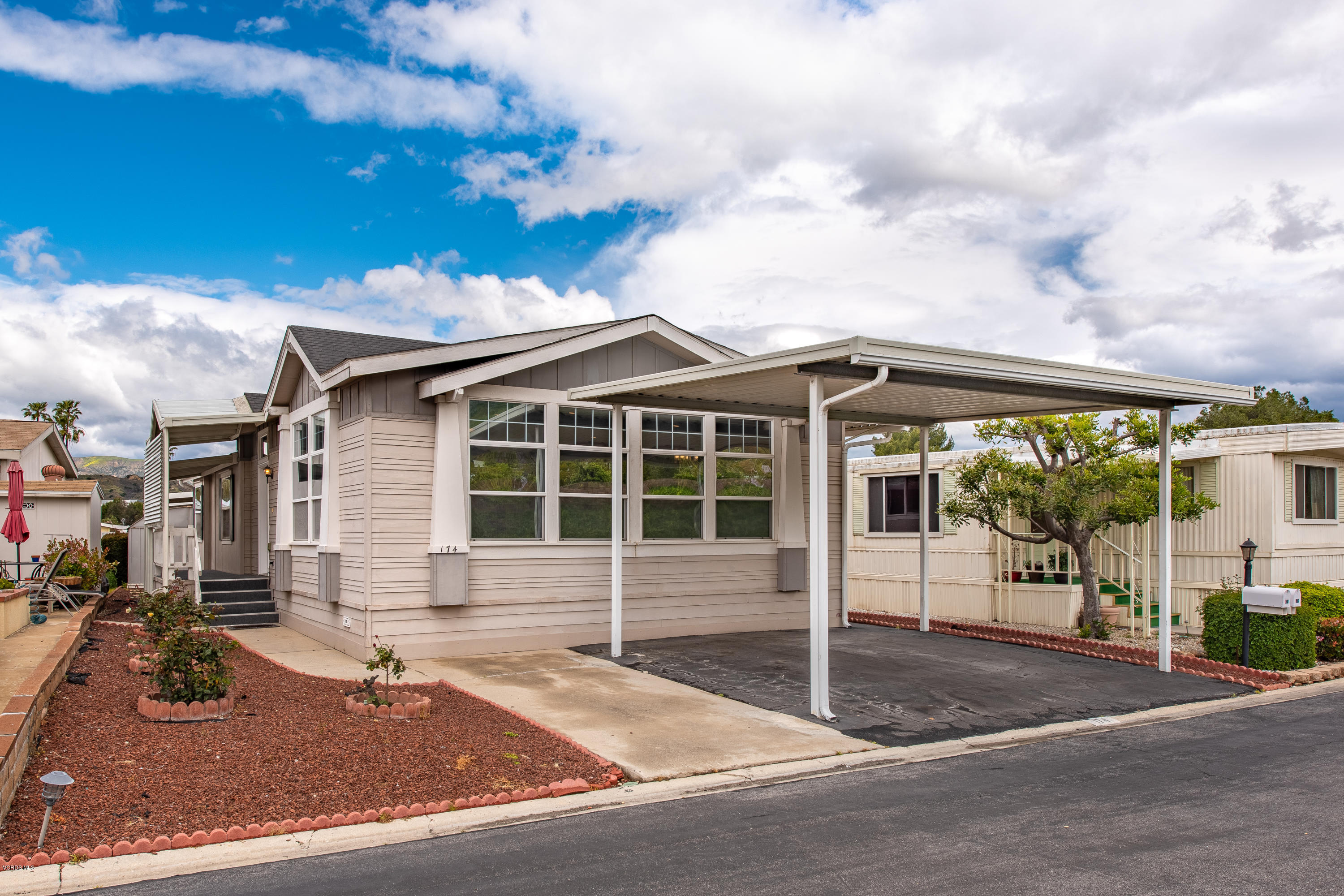 195 Tierra Rejada Road, Unit 174 Simi Valley, CA 93065 - Photo 1 of 41 Front