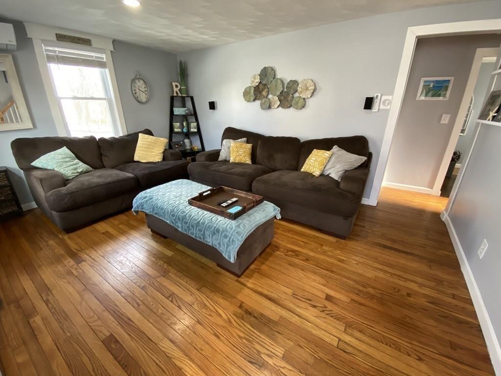 17 Manor Road Auburn, MA 01501 - Photo 5 of 17 Gallery Image 5