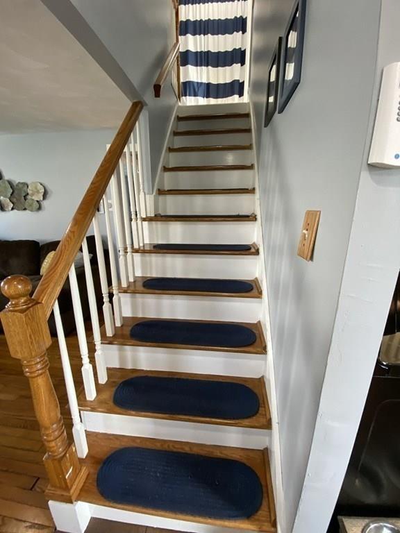 17 Manor Road Auburn, MA 01501 - Photo 10 of 17 Gallery Image 10