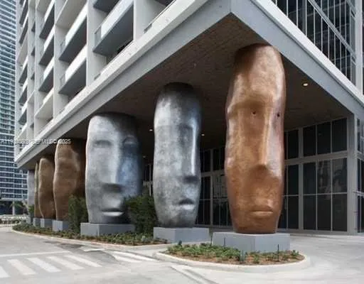 $2,700 | 475 Brickell Avenue, Unit 910, Miami, FL 33131