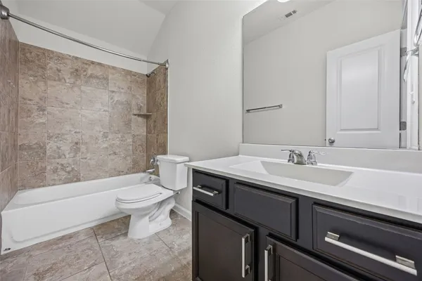 $2,050 | 6812 Donato Cove, Round Rock, TX 78665