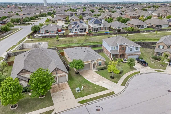 $2,050 | 6812 Donato Cove, Round Rock, TX 78665