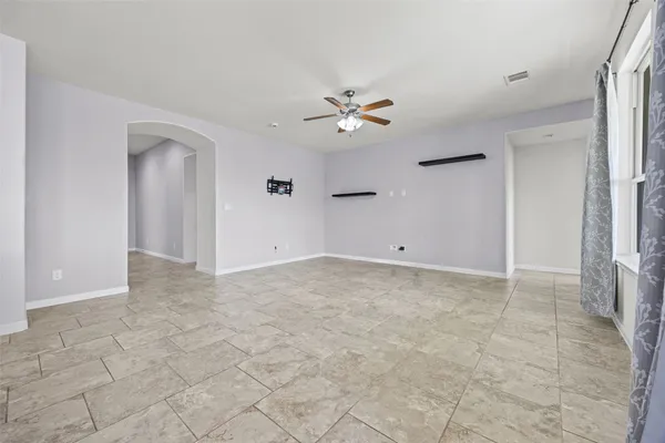 $2,050 | 6812 Donato Cove, Round Rock, TX 78665