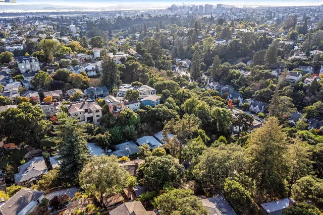 $4,150 | 1012 Elbert Street, Oakland, CA 94602