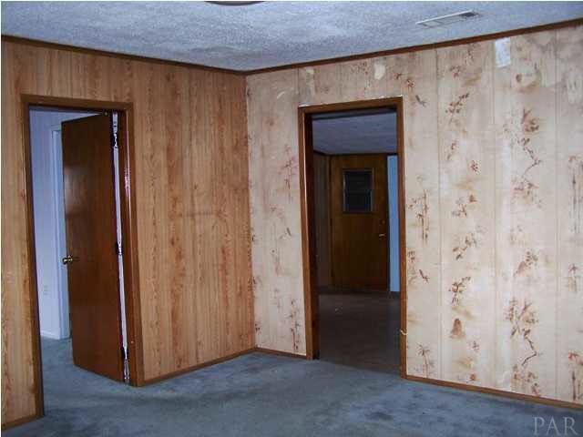 80 Glover Road Century, FL 32535 - Photo 3 of 8