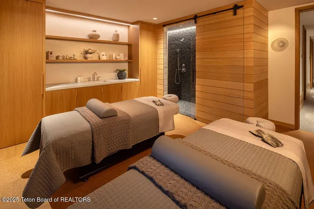 $3,695,000 | 14165 Drake Drive, Jackson, WY 83001