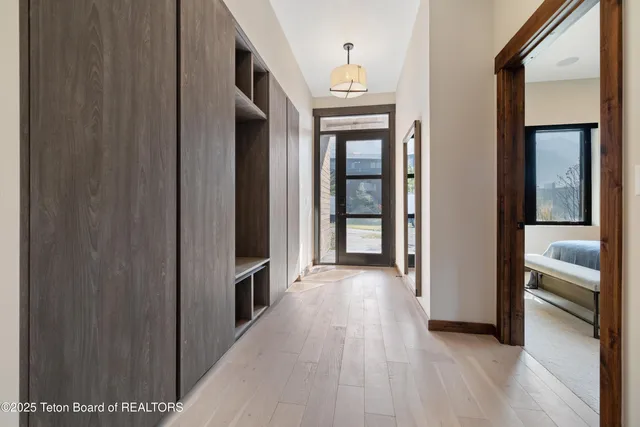 $3,695,000 | 14165 Drake Drive, Jackson, WY 83001