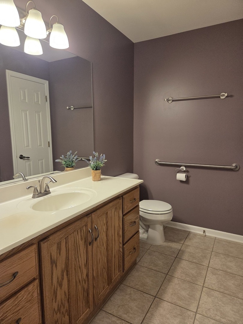20301 South Pine Hill Road, Unit 2D Frankfort, IL 60423 - Photo 14 of 27