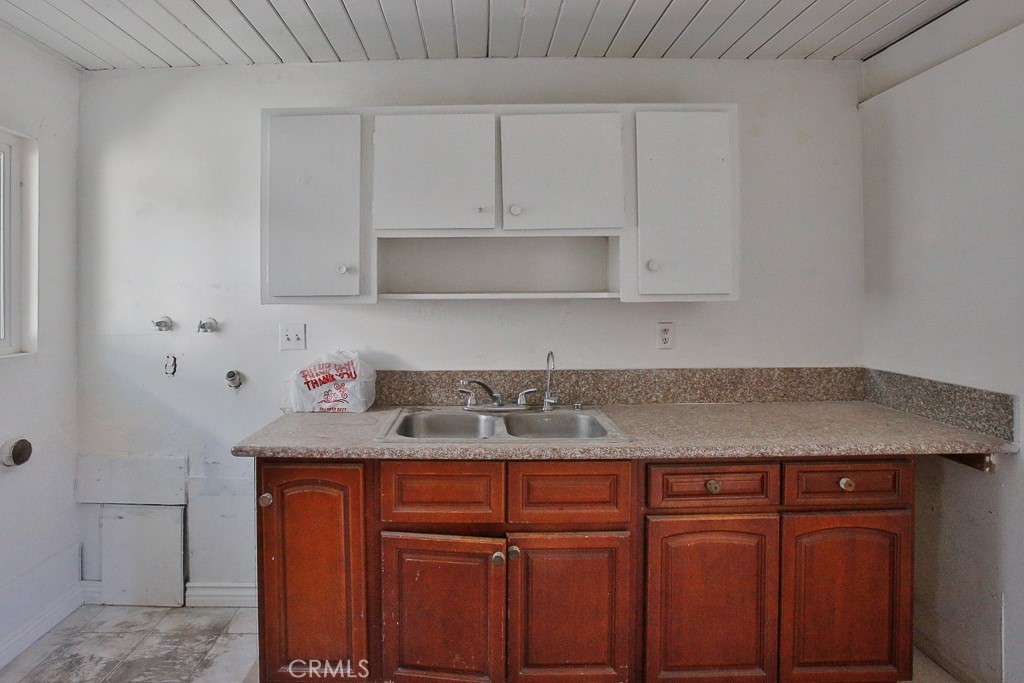 11670 Ferris Road El Monte, CA 91732 - Photo 18 of 25