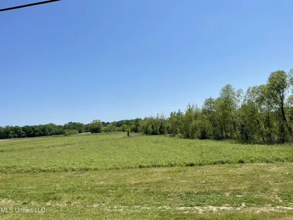 $115,000 | 811 Highway 16, Carthage, MS 39051