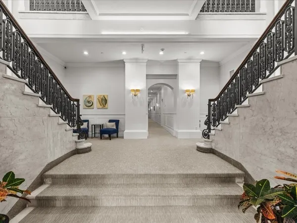 a view of entryway and hall