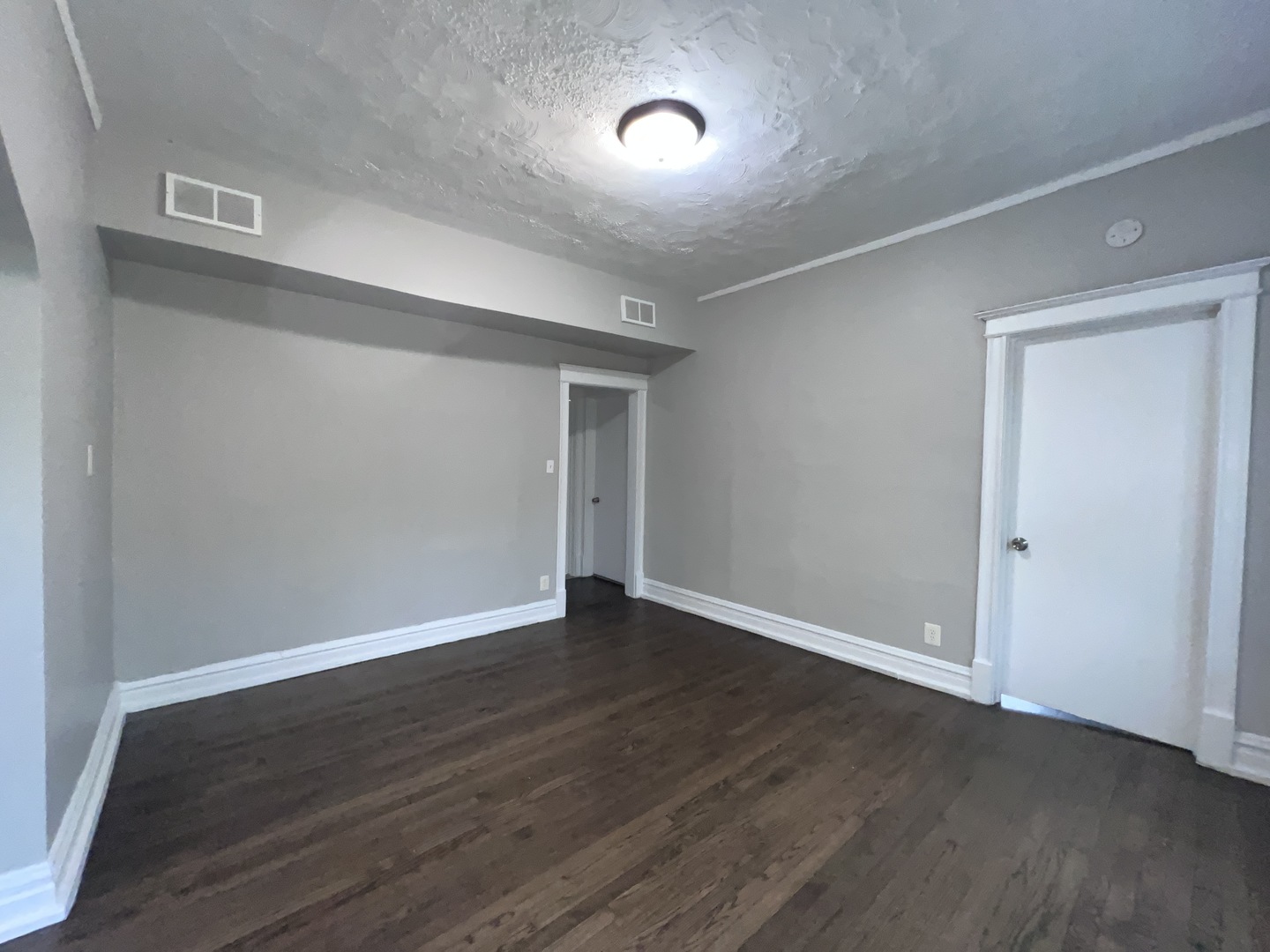 2707 East 78th Street, Unit 2W Chicago, IL 60649 - Photo 10 of 34