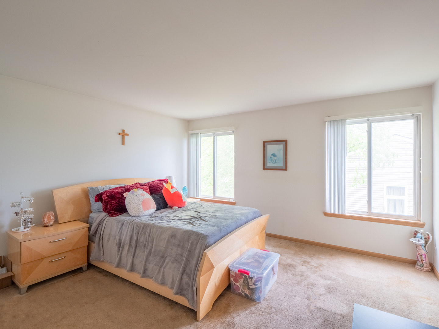 26956 West Hemlock Road Channahon, IL 60410 - Photo 10 of 17 a bedroom with a bed and a couch