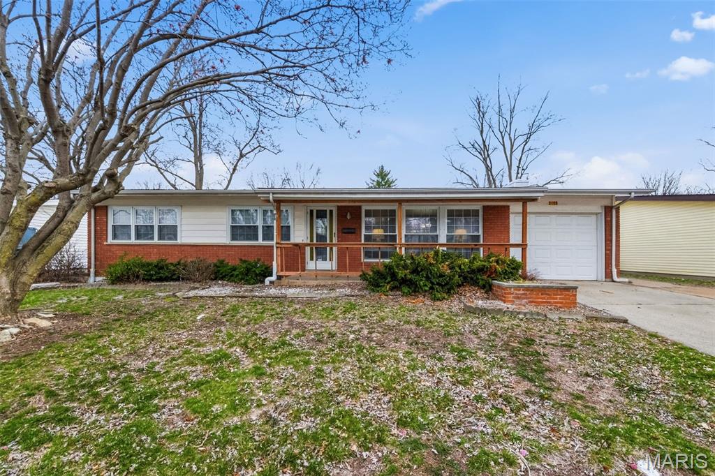 3155 Parker Road Florissant, MO 63033 - Photo 2 of 24 Gallery Image 2