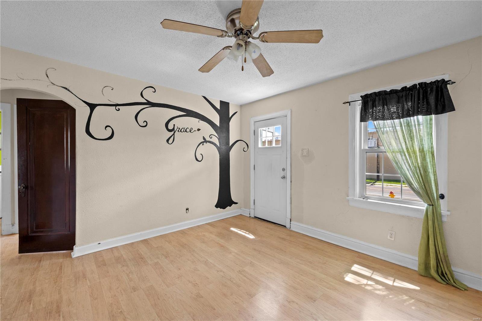 6211 Weber Road St. Louis, MO 63123 - Photo 8 of 26 Gallery Image 8