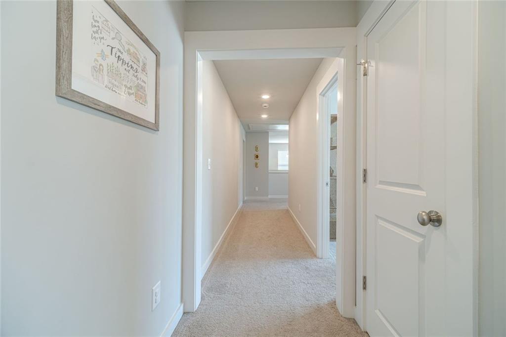 4070 Links Boulevard Jefferson, GA 30549 - Photo 24 of 46 a view of a hallway with elevator