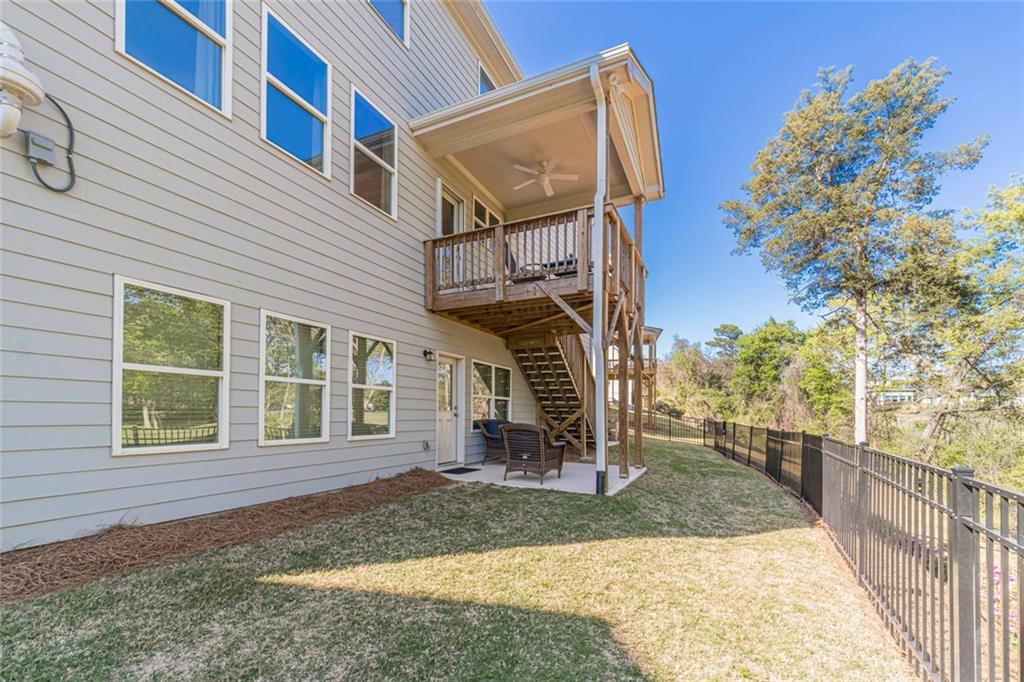4070 Links Boulevard Jefferson, GA 30549 - Photo 44 of 46 a view of a house with a yard
