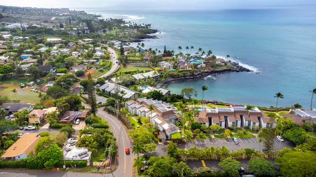 $1,250,000 | 5332 Lower Honoapiilani Road, Lahaina, HI 96761