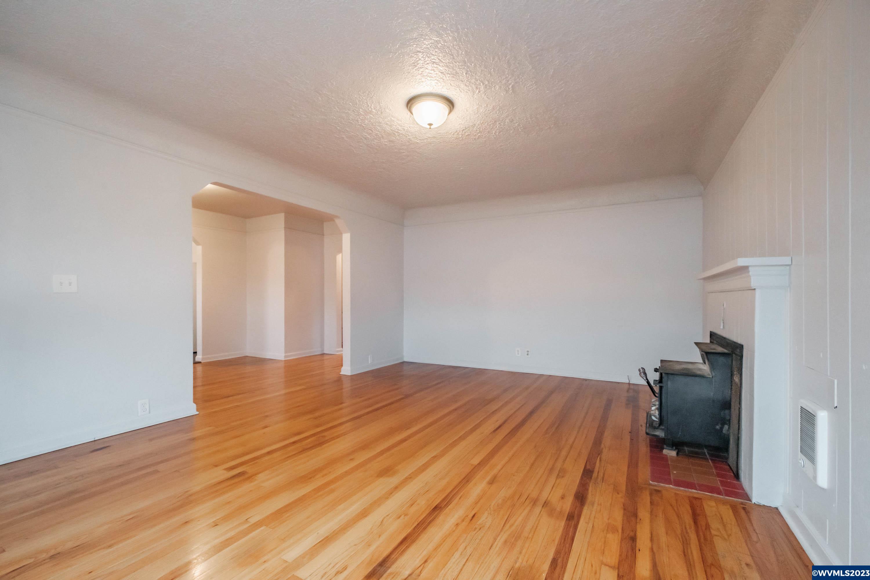 1185 Airport Road Lebanon, OR 97355 - Photo 6 of 33 Gallery Image 6