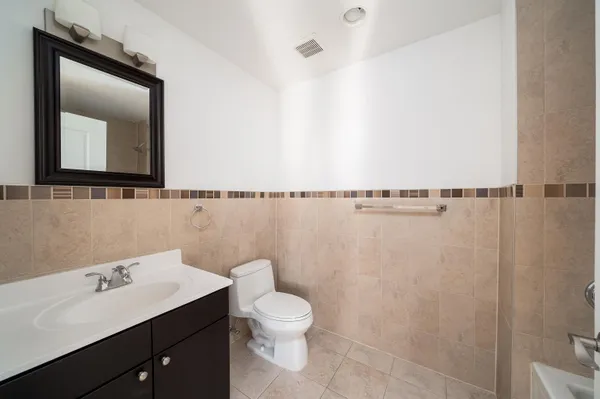 $2,525 | 85 Maple Street, Unit 1L, Weehawken, NJ 07086