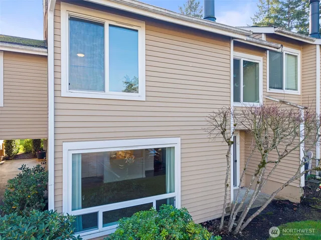 $375,000 | 1215 South 237th Lane, Unit 1308, Des Moines, WA 98198