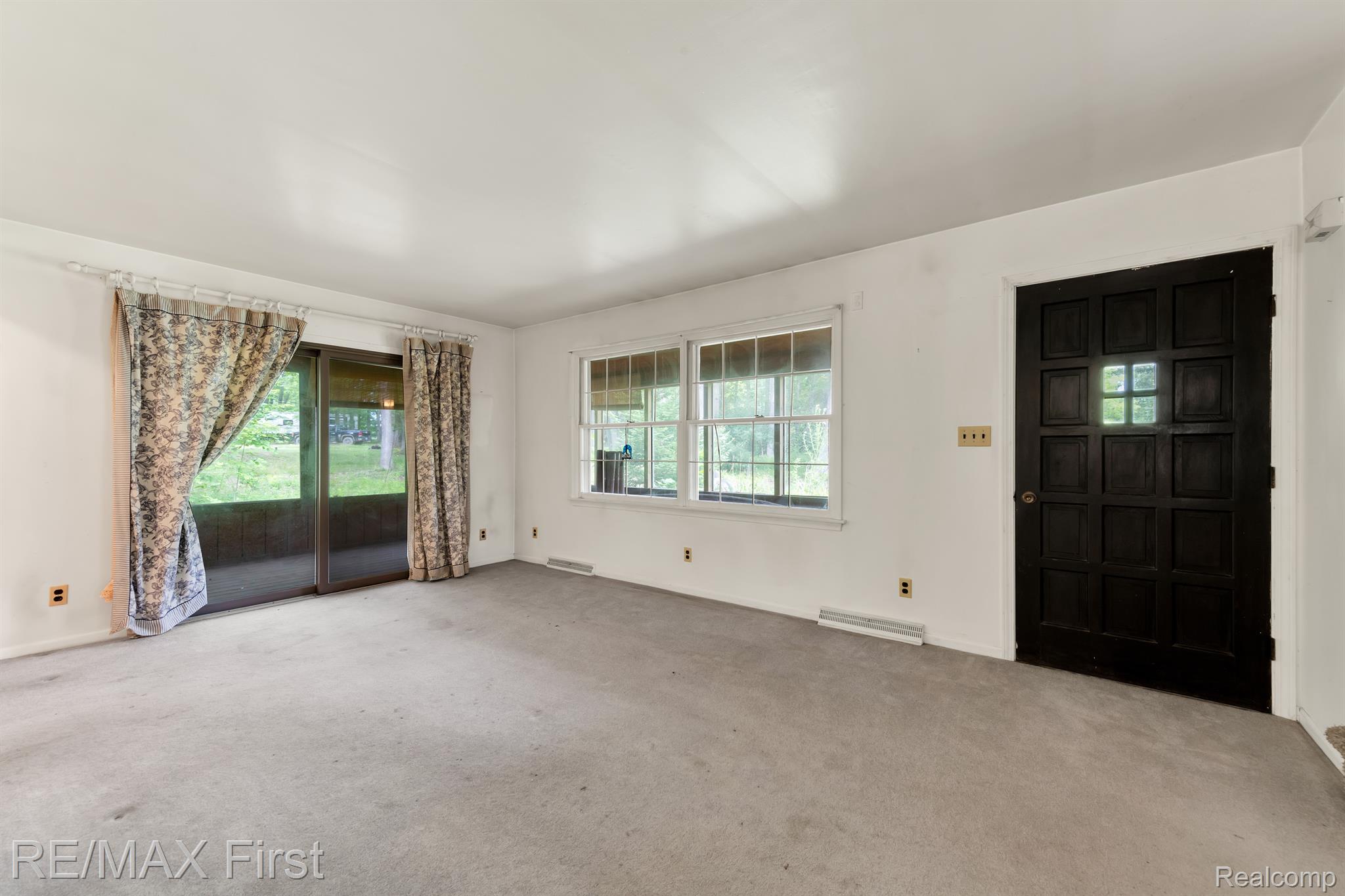 6259 Smith Road Linden, MI 48451 - Photo 12 of 49 Gallery Image 12