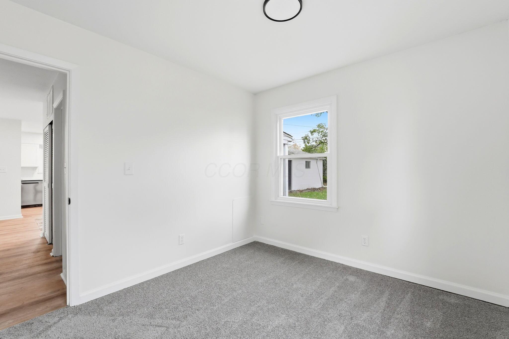 241 Sturbridge Road Columbus, OH 43228 - Photo 23 of 49 26-web-or-mls-242-sturbridge-rd