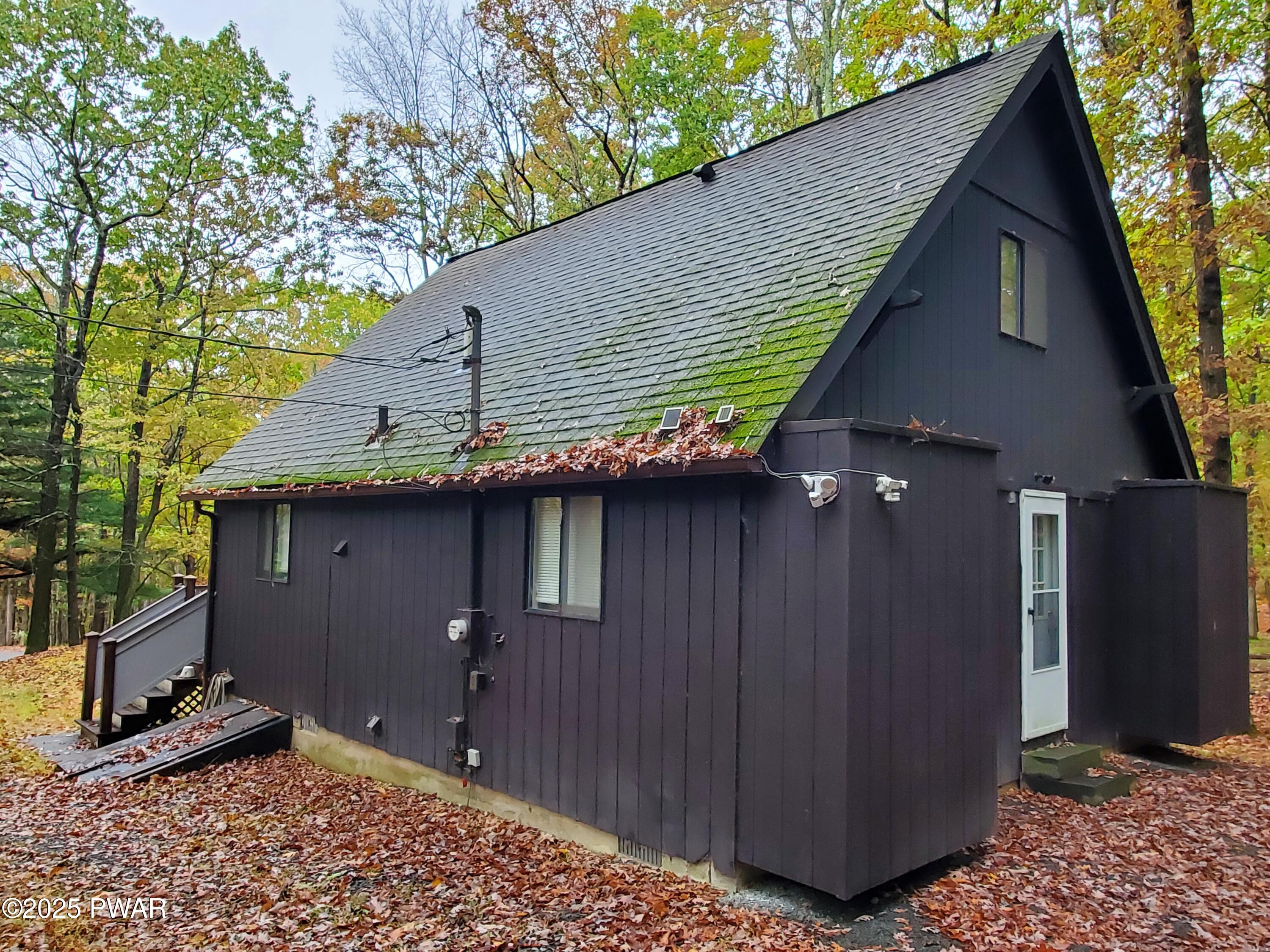 147 Forest Ridge Drive Hawley, PA 18428 - Photo 4 of 72 Side & Rear