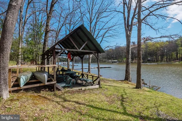 $1,400,000 | 827 Penn Point Road, Oakland, MD 21550