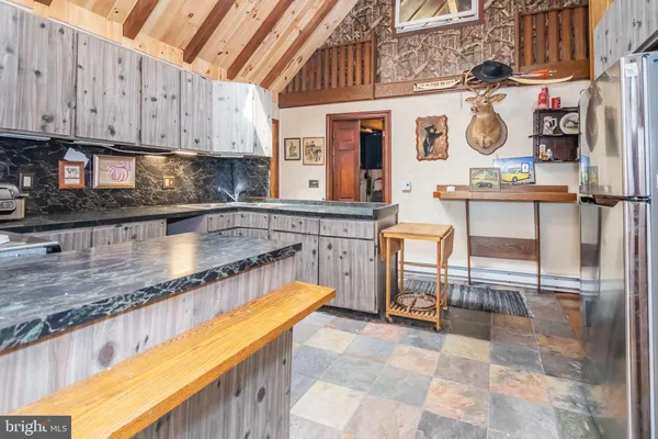 $1,400,000 | 827 Penn Point Road, Oakland, MD 21550