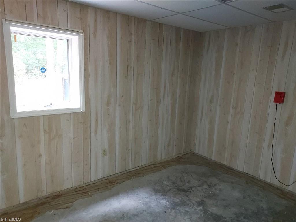 489 Old Camp Road Denton, NC 27239 - Photo 19 of 21 Basement bedroom