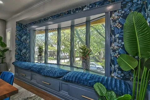 $450,000 | 700 East 43rd Street, Kansas City, MO 64110