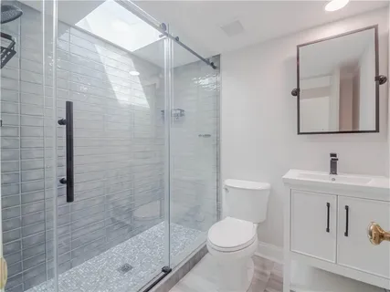 $450,000 | 700 East 43rd Street, Kansas City, MO 64110